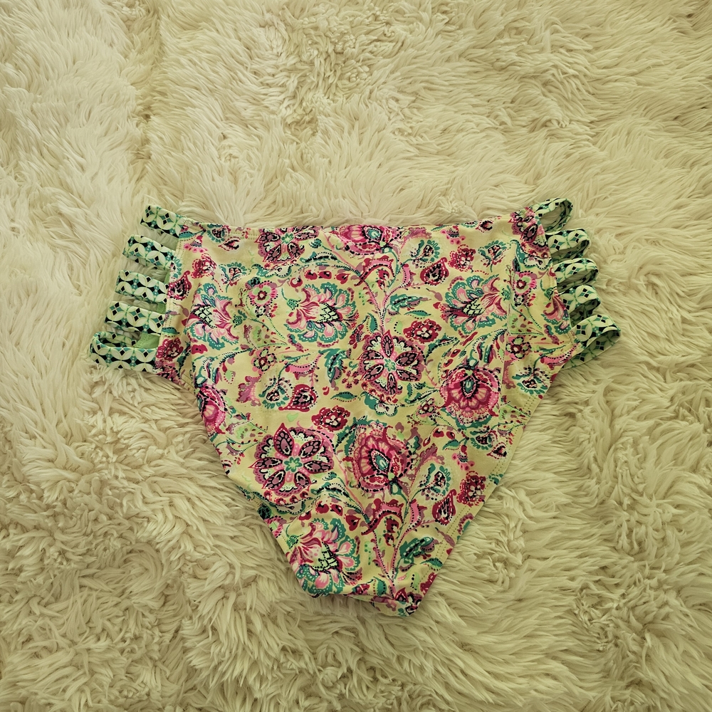 Catalina Floral Bikini Bottoms - Picture 3 of 4